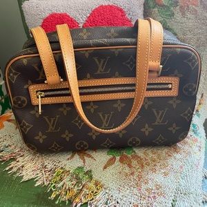 Louis Vuitton Cite MM